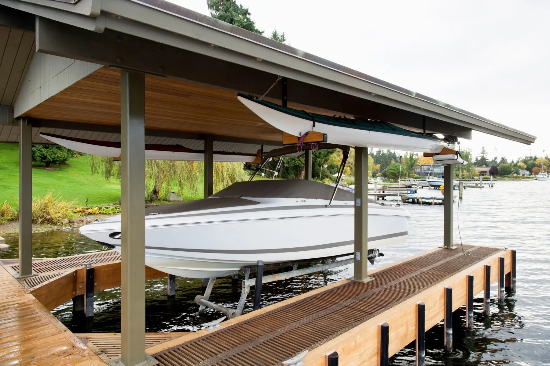 Boat lift installation project