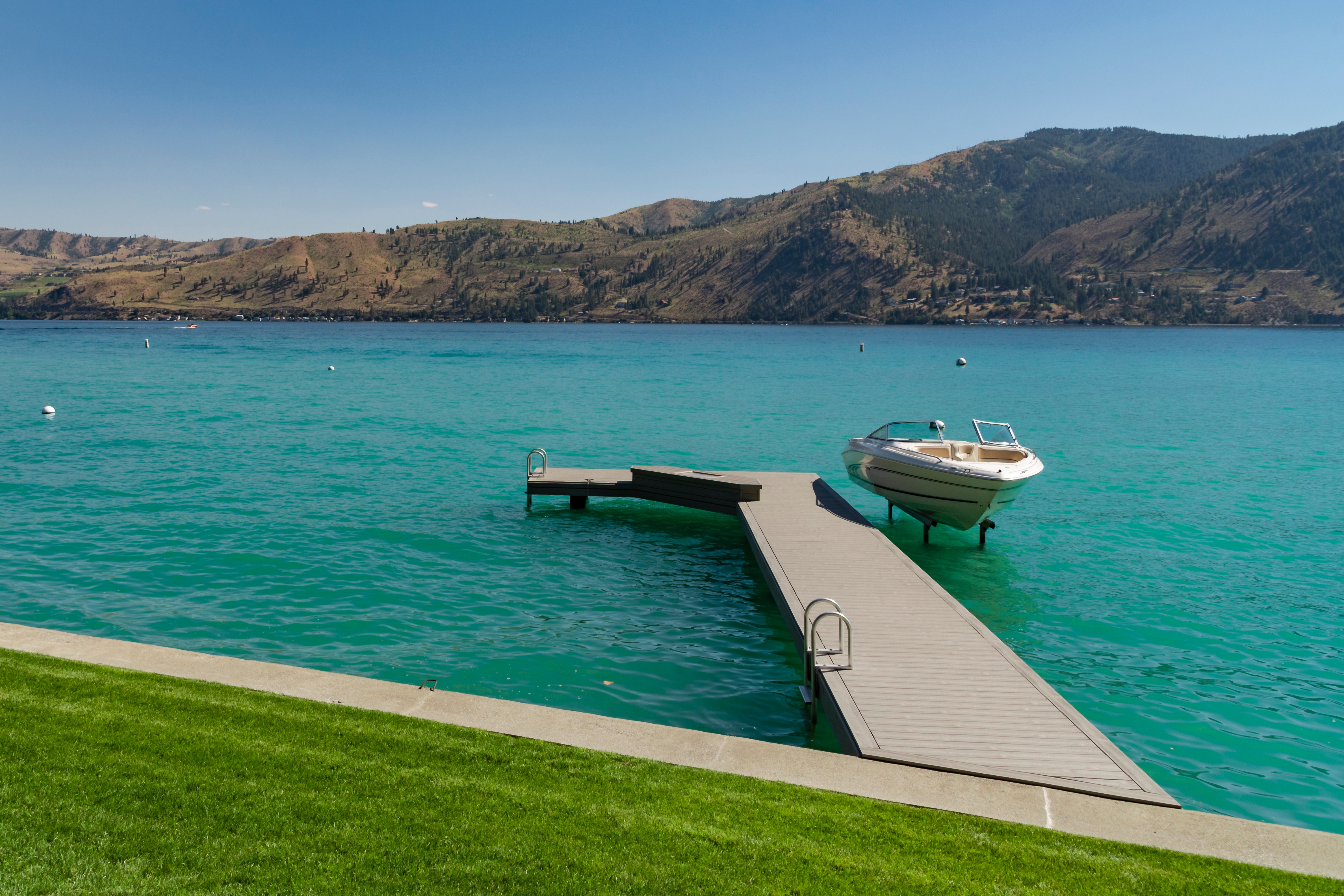Dock replacement project on residential shoreline